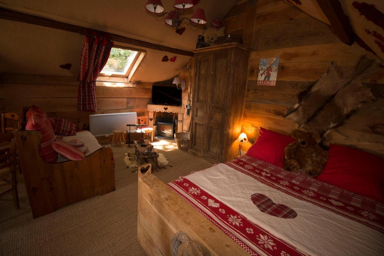 Gite "Le Refuge" Dans Un Domaine De 7Ha Au Calme Vimoutiers Exterior photo